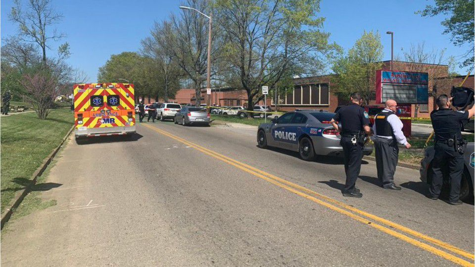 Student dead, Knoxville officer wounded after shooting at Tennessee high school