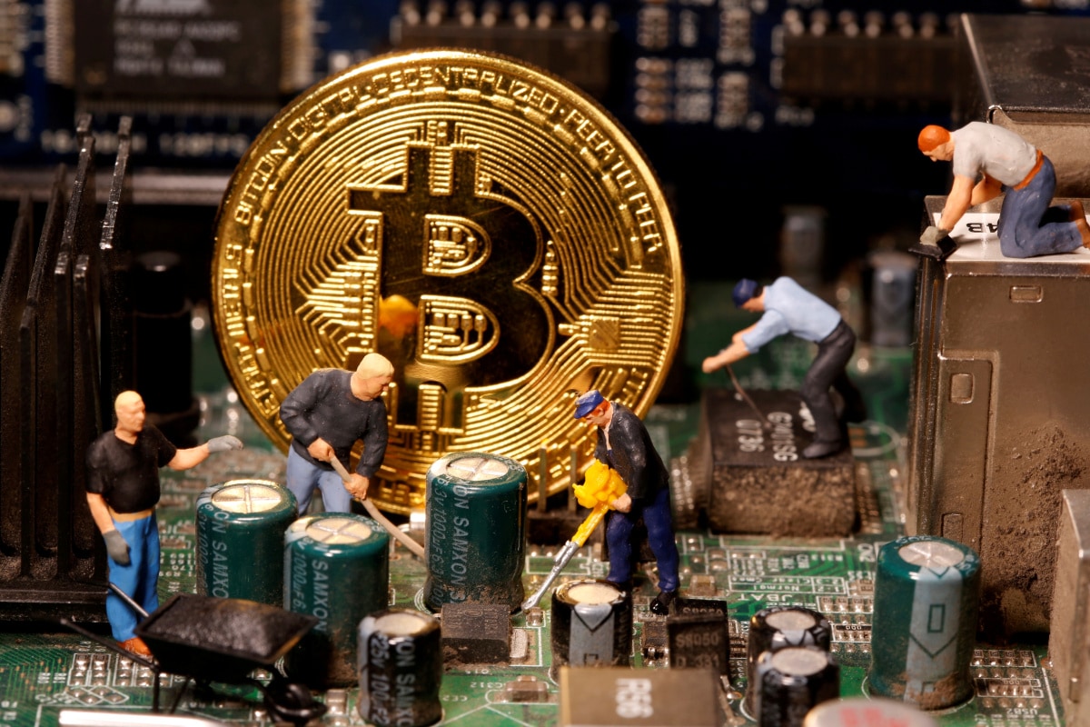 Bitcoin Hits Record High of $62575