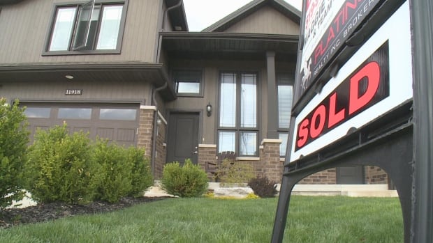 Breaking into Windsor-Essex housing market means paying $100K+ over asking amid industry boom