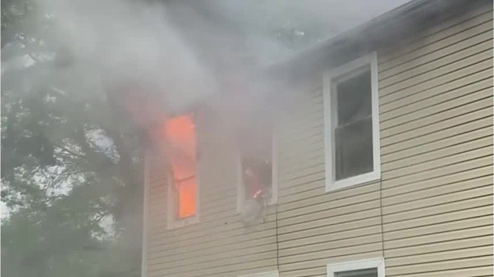 Virginia firefighter responds to fire at mother’s house