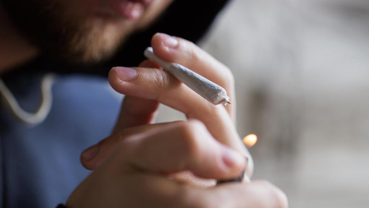Increase in teenage cannabis users being treated for psychosis