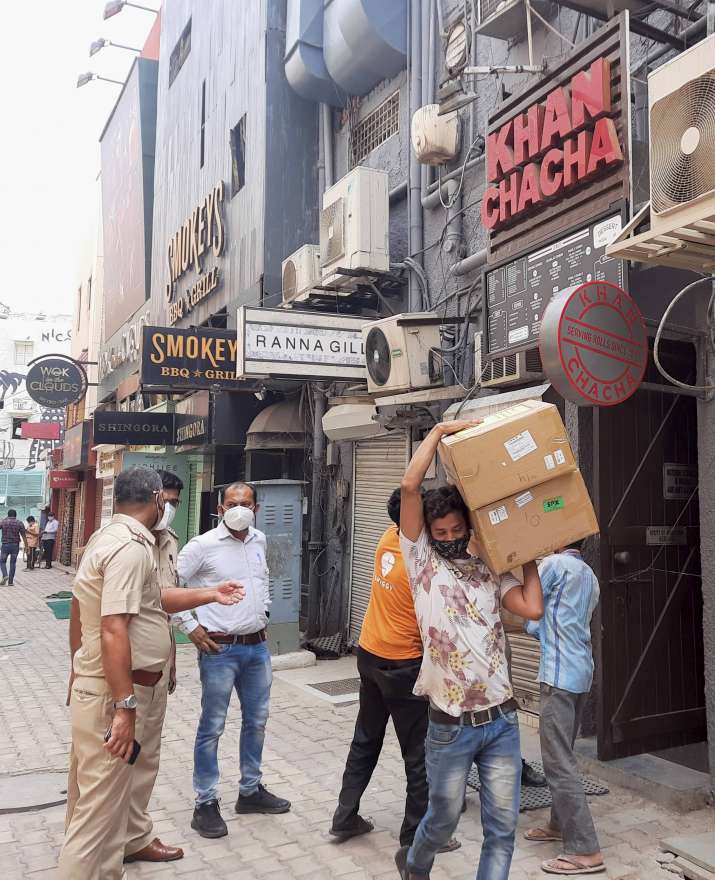 Khan Market Oxygen hoarding case handed over to Crime Branch