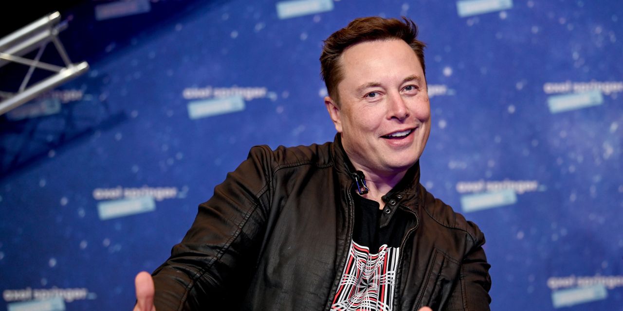 Elon Musk, ‘SNL,’ Dogecoin, and Mother’s Day: The Making of a Comic Cocktail
