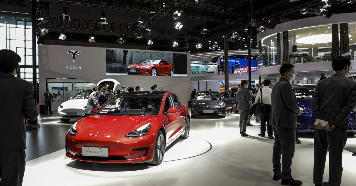 Tesla steps up engagement with Chinese regulators: Report