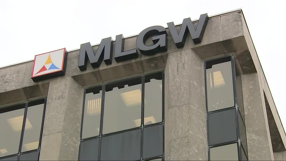Over 14000 without power in Shelby County, MLGW says