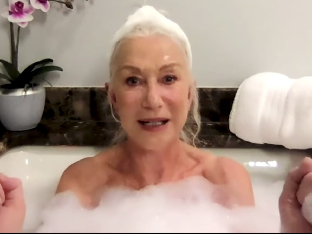 Helen Mirren appears on Tonight Show in a bubble bath