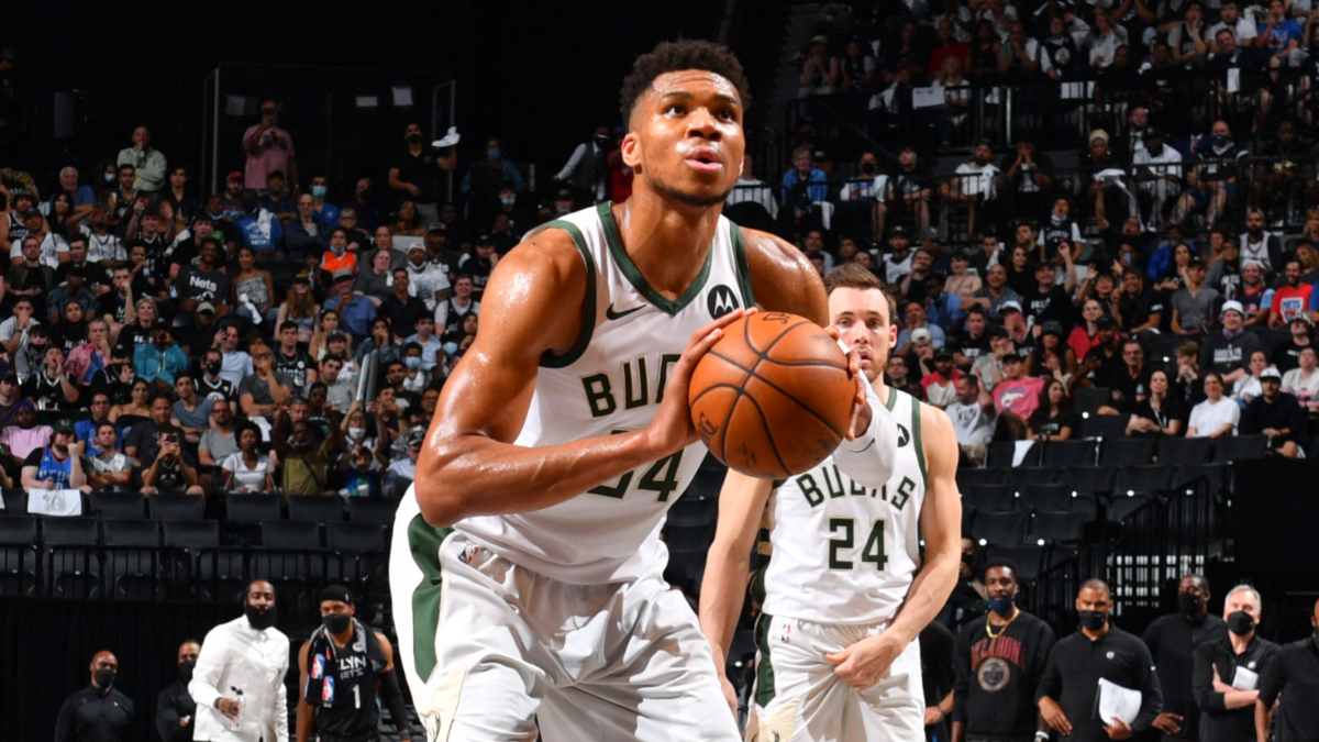 Refs facing new pressure to keep count on Giannis at FT line