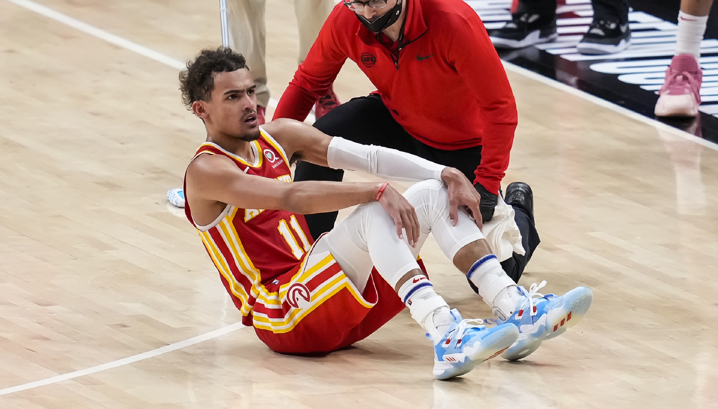Trae Young questionable for Game 4 with bone bruise to his right foot