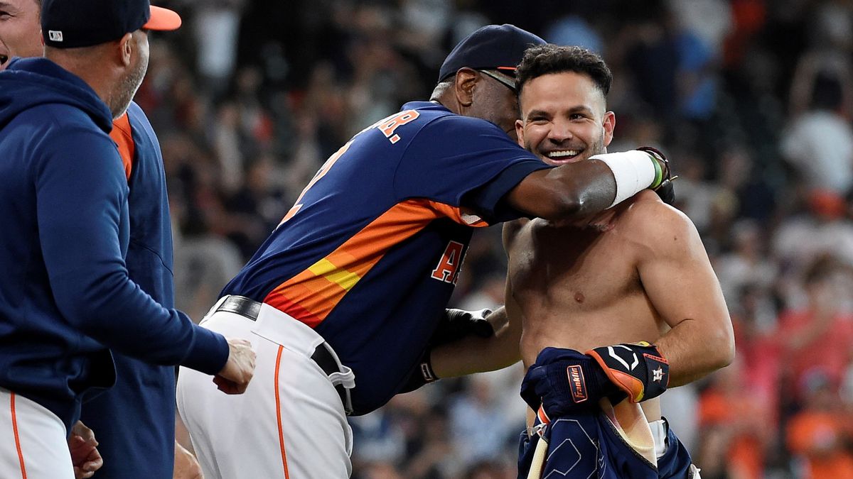 Jose Altuve gets last laugh with walkoff homer off Chad Green to complete Yankee meltdown