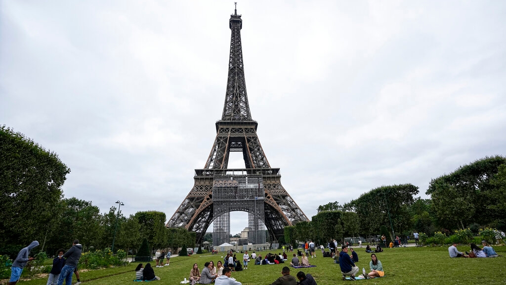 Coronavirus: Eiffel tower reopens after 9 months