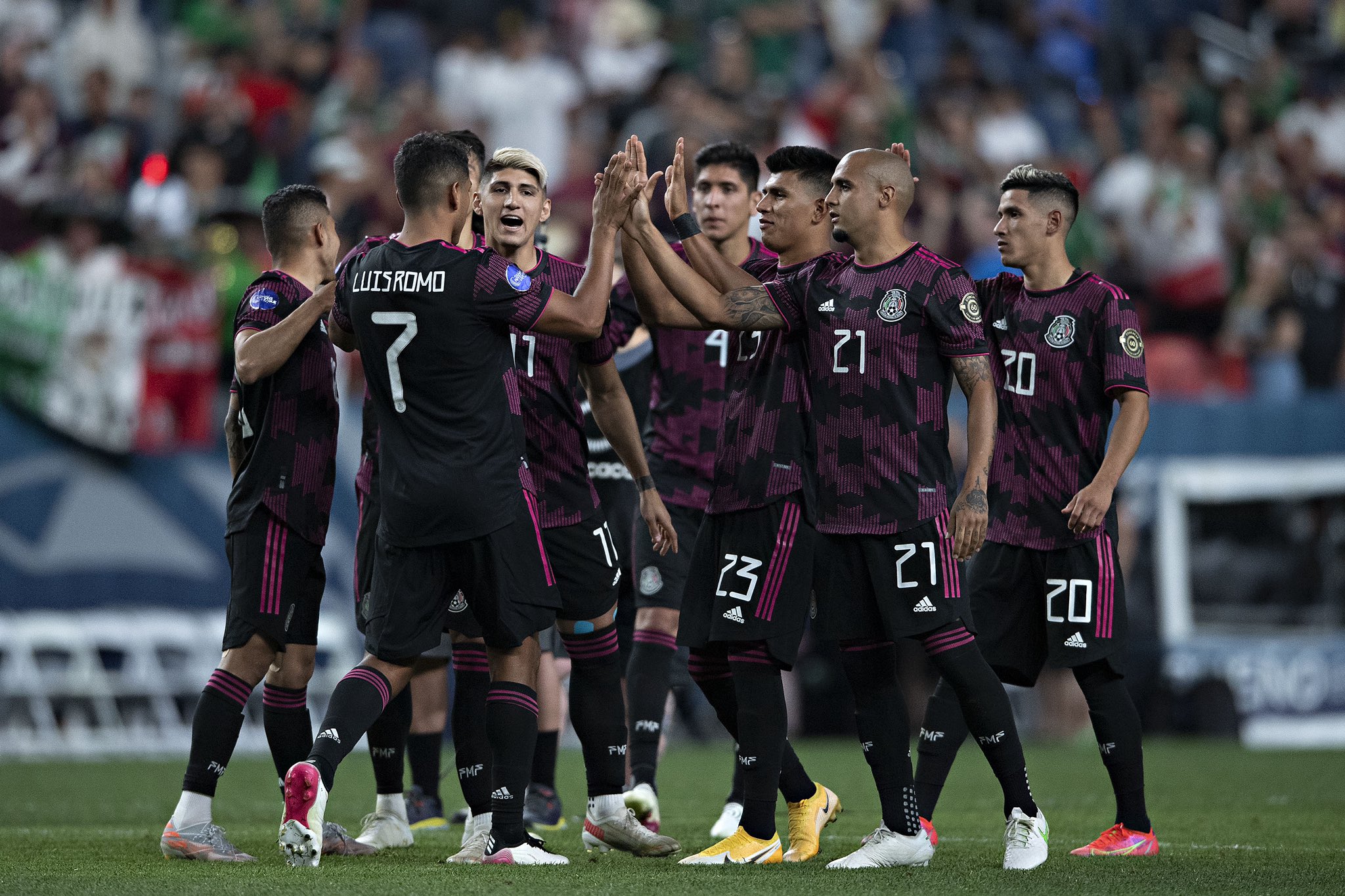 Gold Cup Recap: Pulido and Mexico edge El Salvador, finish top of Group A
