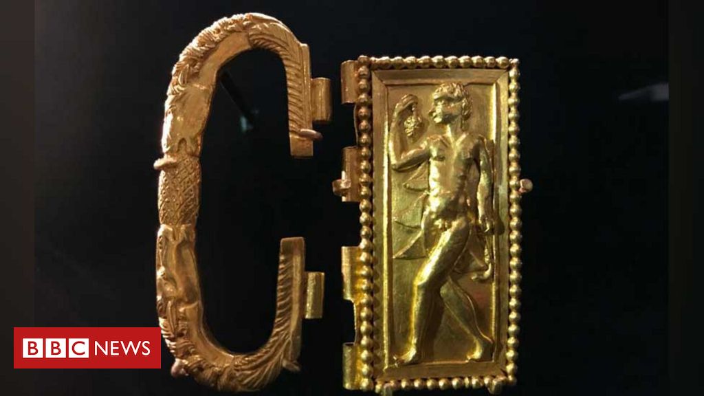 Roman treasure returns to Norfolk town where it was found