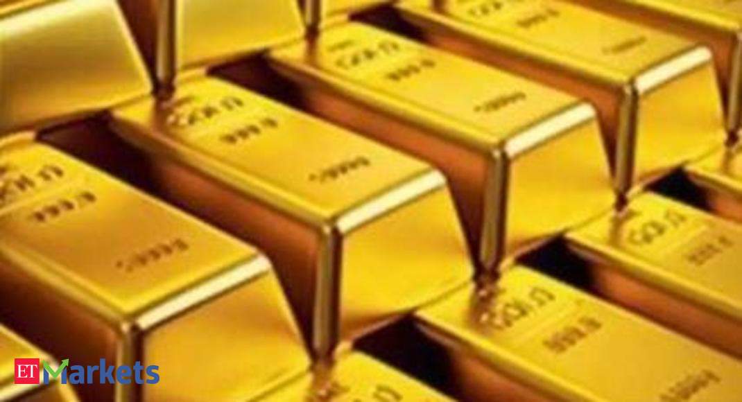 Gold rate today: Yellow metal flat; silver hovers near Rs 68000