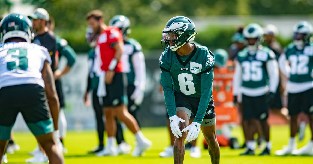 Eagles training camp: Live updates from this evening’s practice