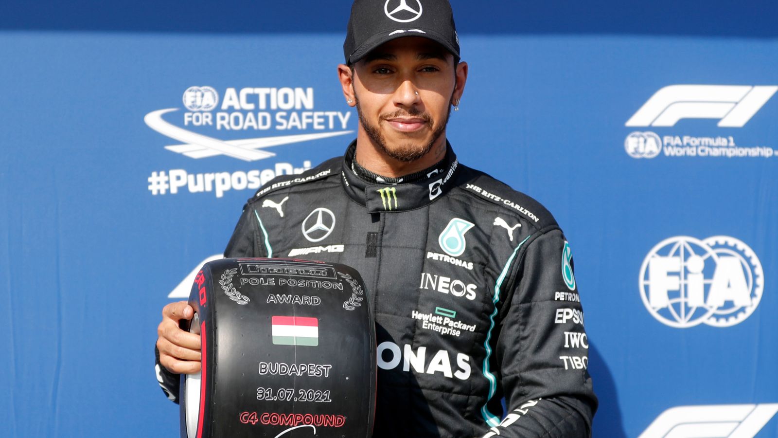 Lewis Hamilton shrugs off boos at Hungarian GP after claiming pole position in first race since Silverstone controversy