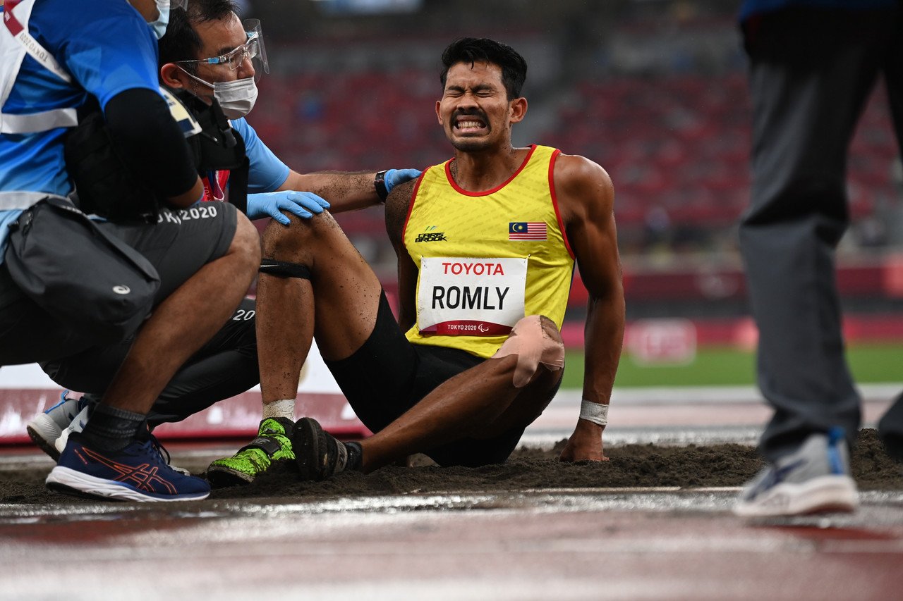 Long jump athlete bags Malaysia’s third gold medal at Tokyo Paralympics | MalaysiaNow