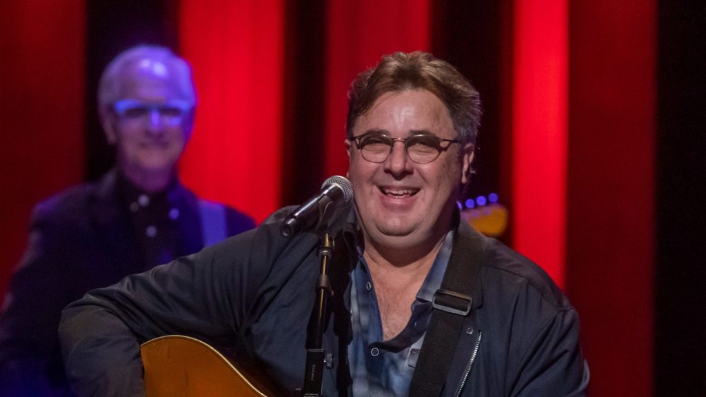 Vince Gill, KHS American donate over $100000 of musical instruments to Waverly schools