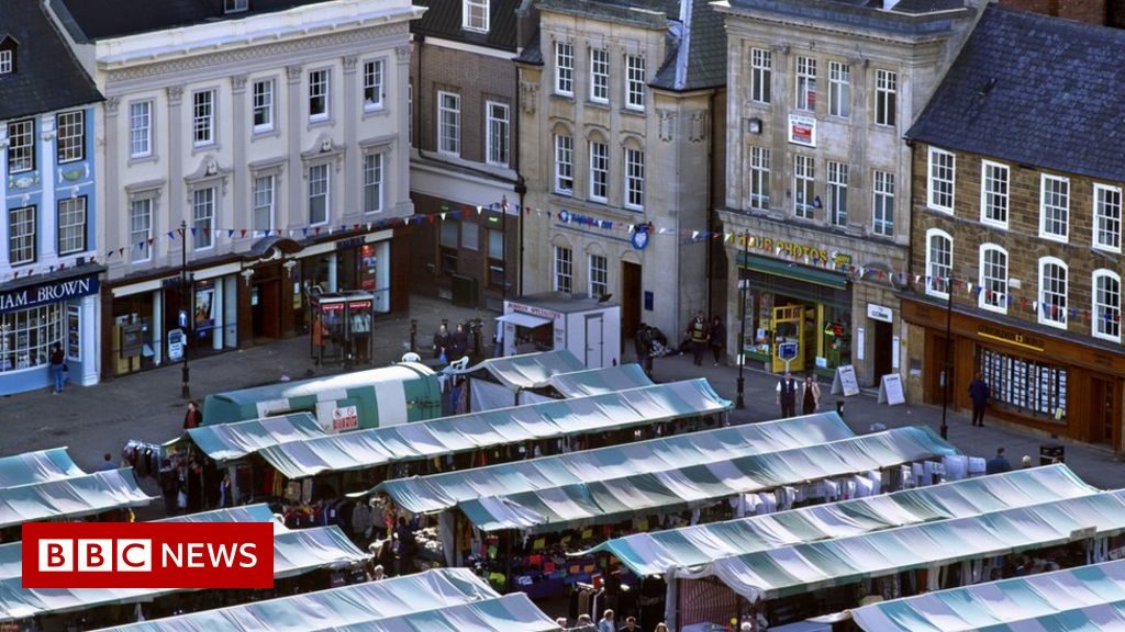 Northampton Market Square: Archaeologists to assess history – BBC News