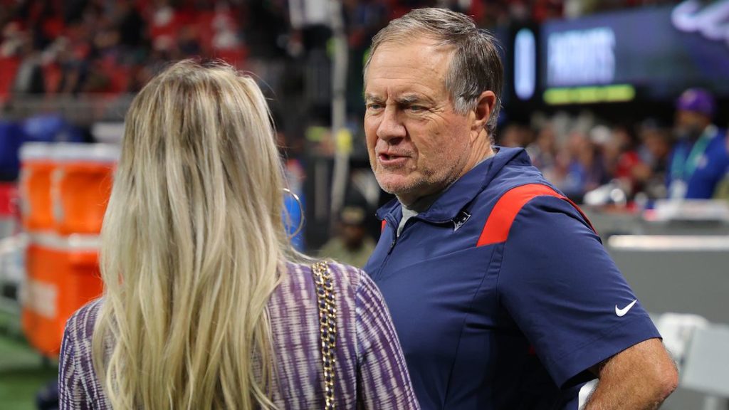 Bill Belichick abandoned his love of one-word answers to gush about Thanksgiving potatoes