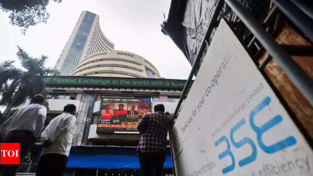 Live: New Covid variant grips global markets; Wall Street drops sharply – The Times of India
