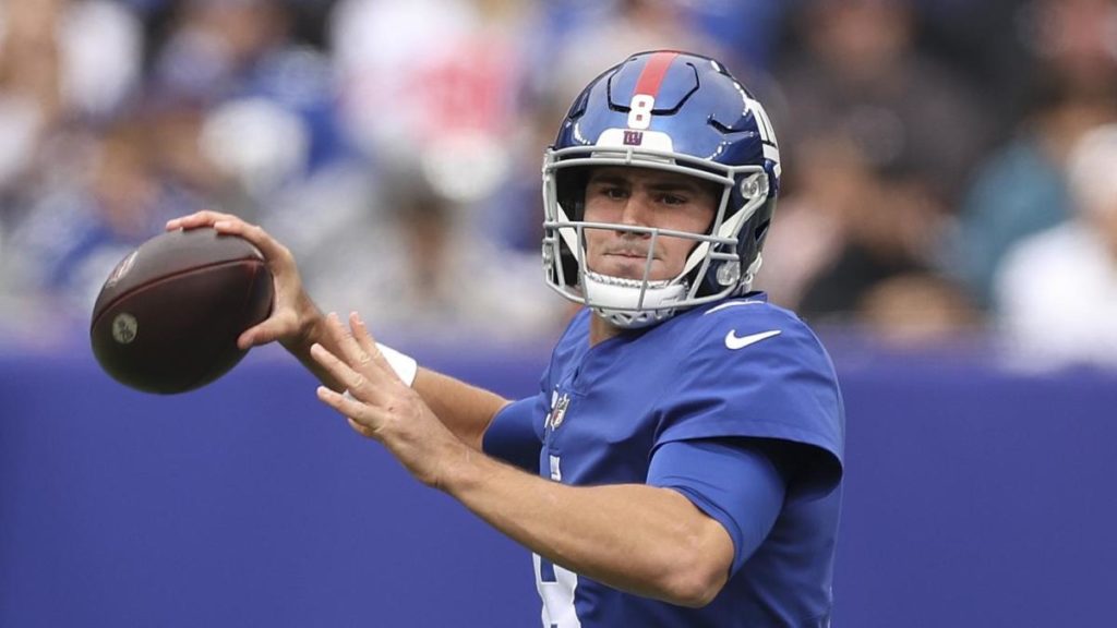 Daniel Jones ruled out for Giants’ Week 13 game at Dolphins due to neck injury
