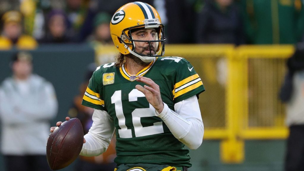 Aaron Rodgers’ toe injury expected to last for remainder of season, sources say