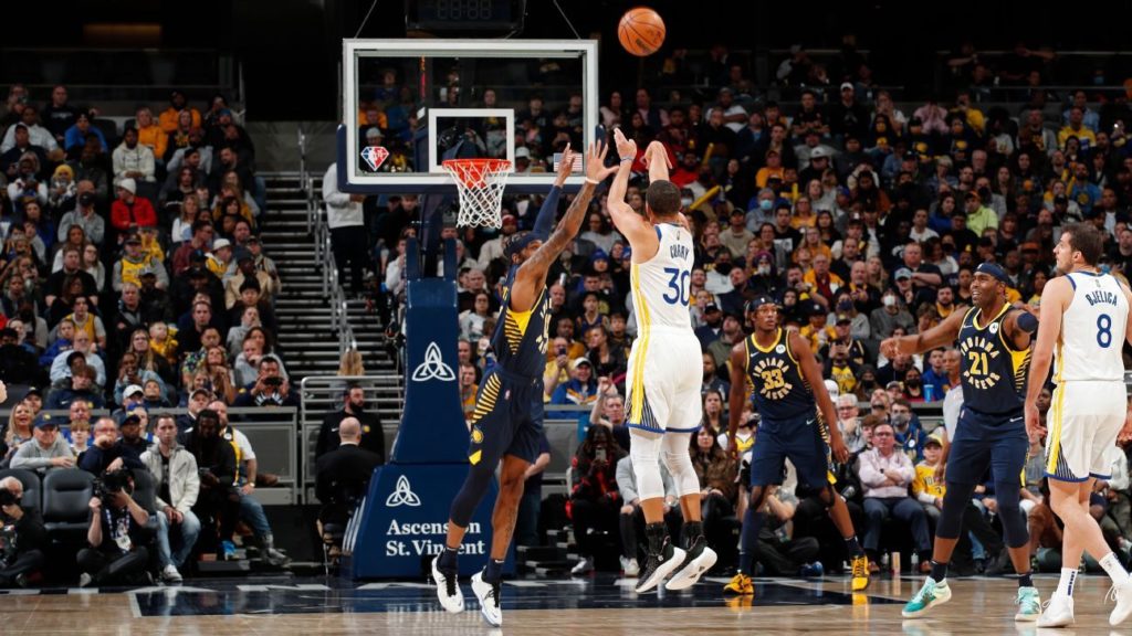 Warriors’ Stephen Curry on brink of NBA’s career 3-point record after going 5-for-15 in win over Pacers