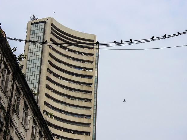Partial recovery! Sensex ends 166pts down; ITC slips 3%, PowerGrid gains 4% – Business Standard
