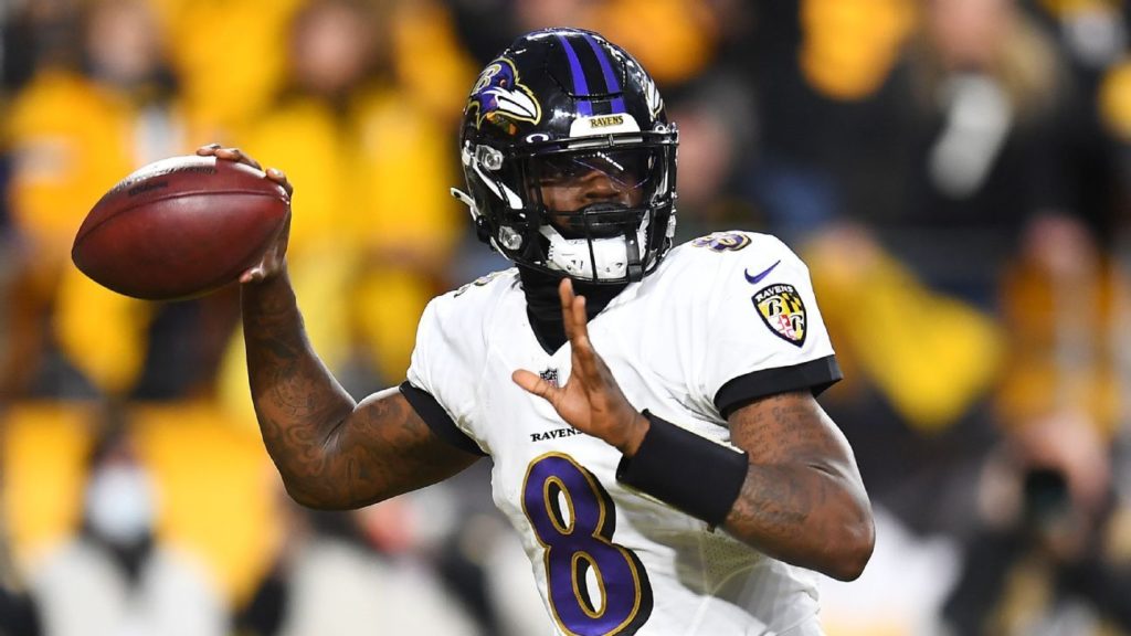 Lamar Jackson day-to-day with sprained ankle; Baltimore Ravens add QB Josh Johnson as insurance