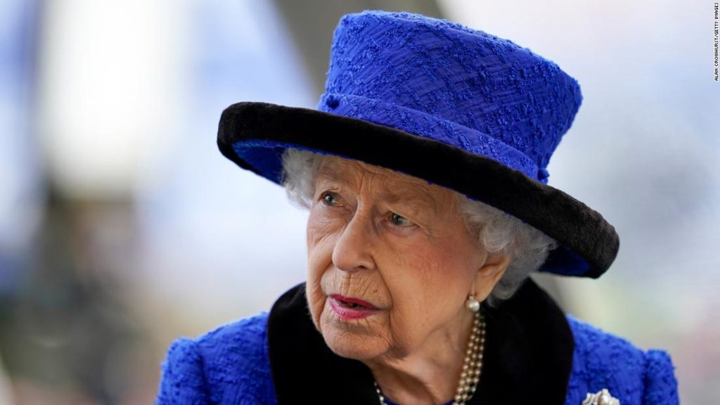 Queen Elizabeth II will not travel to Sandringham for Christmas, palace source says