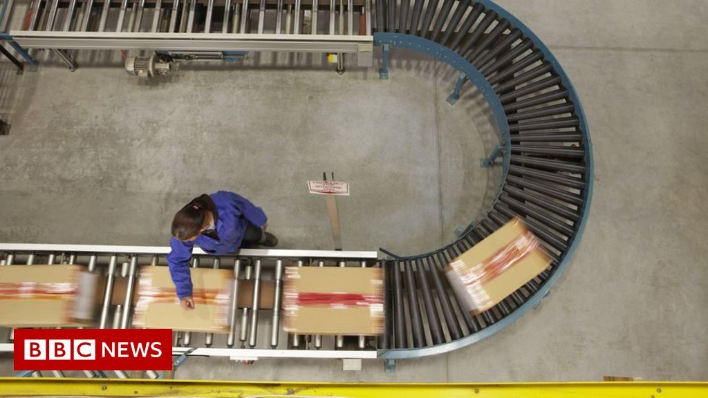 Covid: NI Jobs market shrugs off impact of Omicron variant – BBC News