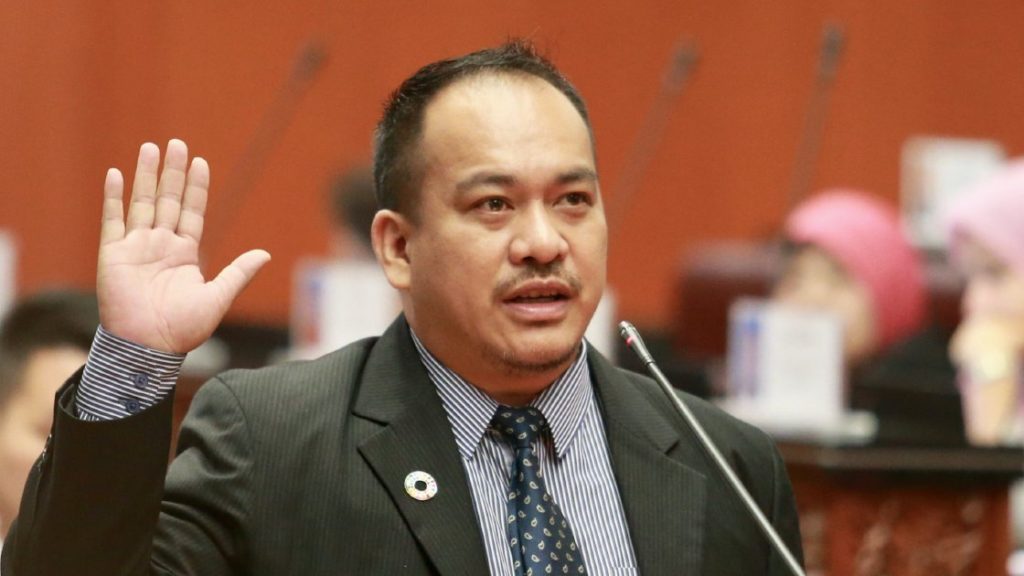 Ex-senator Adrian Lasimbang proposes statewide roadshows on carbon trade deal