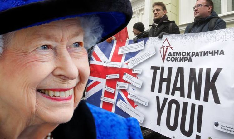 God Save The Queen trending in Ukraine as UK stands up to Putin – Daily Express