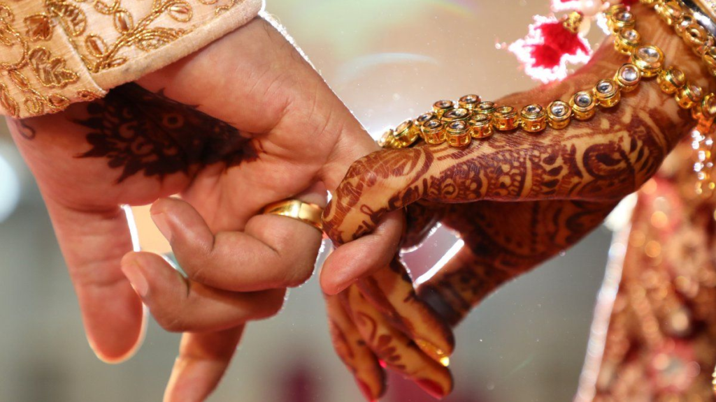 UP bride calls off wedding after groom throws varmala at her | Trending & Viral News – Times Now