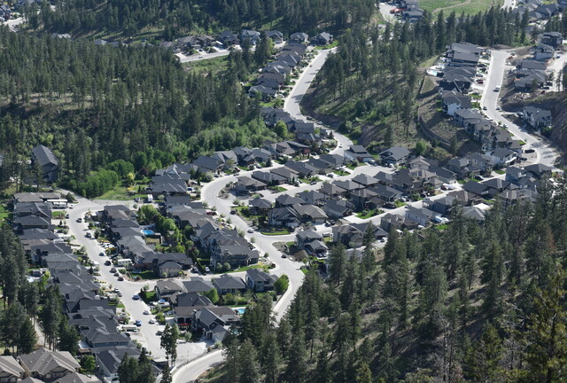 Residents squeezed as Kelowna rental market runs out of control – Castanet