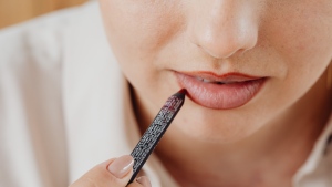 Beauty hack or risky trend? Why you shouldn’t use lip liner on your eyes | CTV News