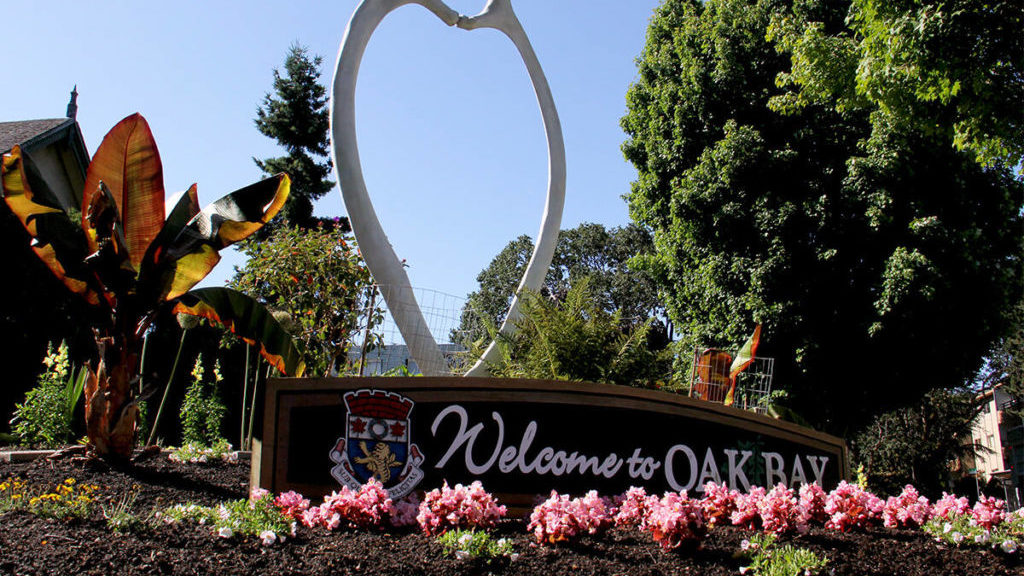 Oak Bay hosts virtual town hall