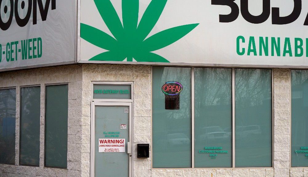 Rising cannabis store robberies in Alberta leads industry advocate to ask for new rules