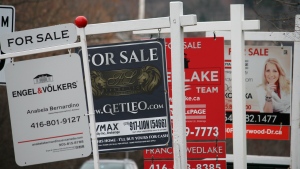 Toronto home sale price fell slightly in March 2022: TRREB – CP24