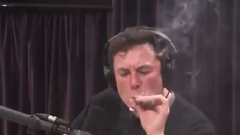 Elon Musk teases how the new Twitter meeting will be with a marijuana meme | Marca