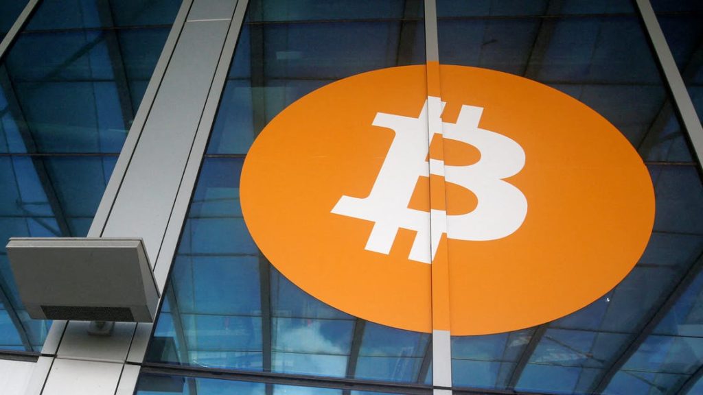 Bitcoin falls 5.3% to $39,881 | SaltWire