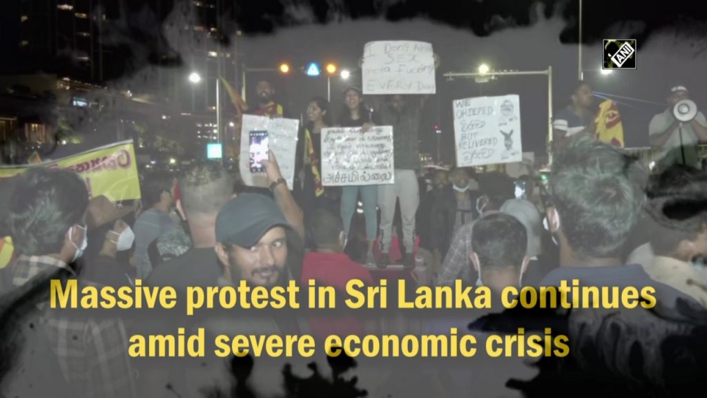 Massive protest in Sri Lanka continues amid severe economic crisis | Deccan Herald