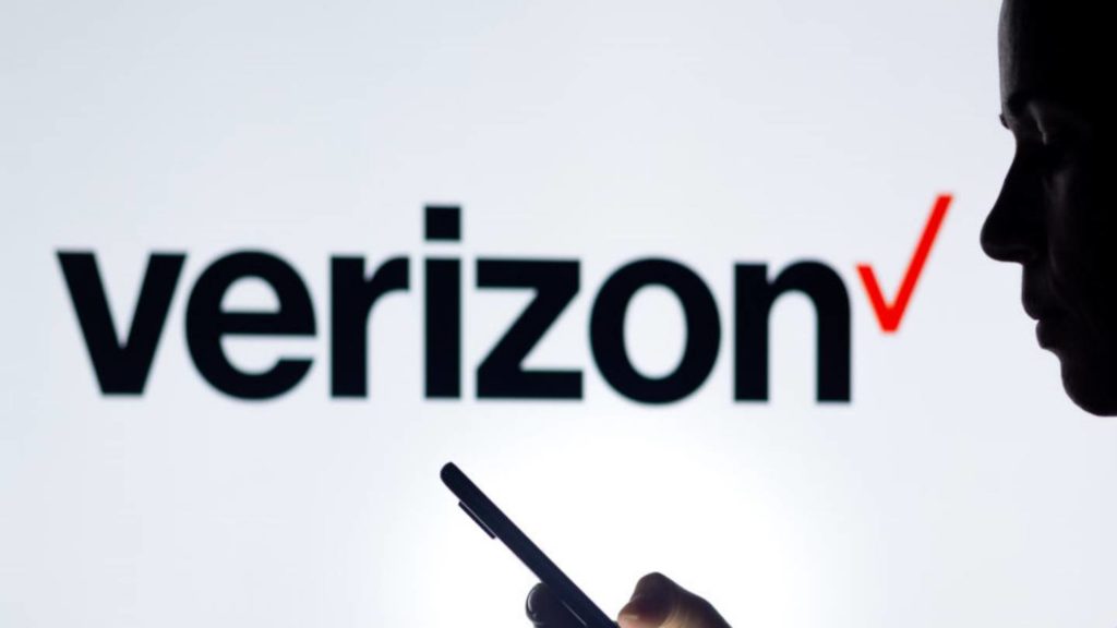 Verizon stores in north Washington state vote to unionize – FOX23