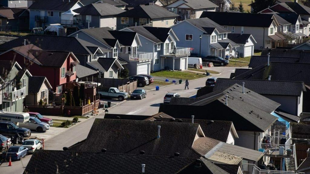 CREA reports home sales down in March, average price up 11.2 per cent from year ago