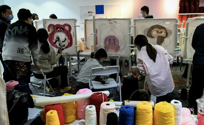 Tuft Trend: Young Chinese Weave Away Stress With Handicrafts – NDTV.com