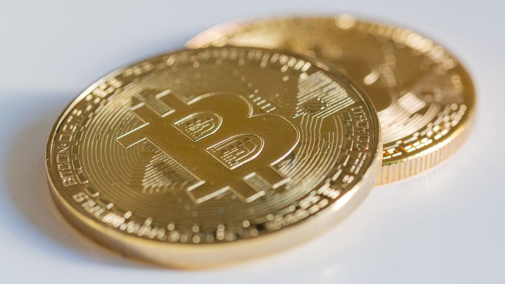 Bitcoin trades around $40,000 after winning streak snapped | Fox Business