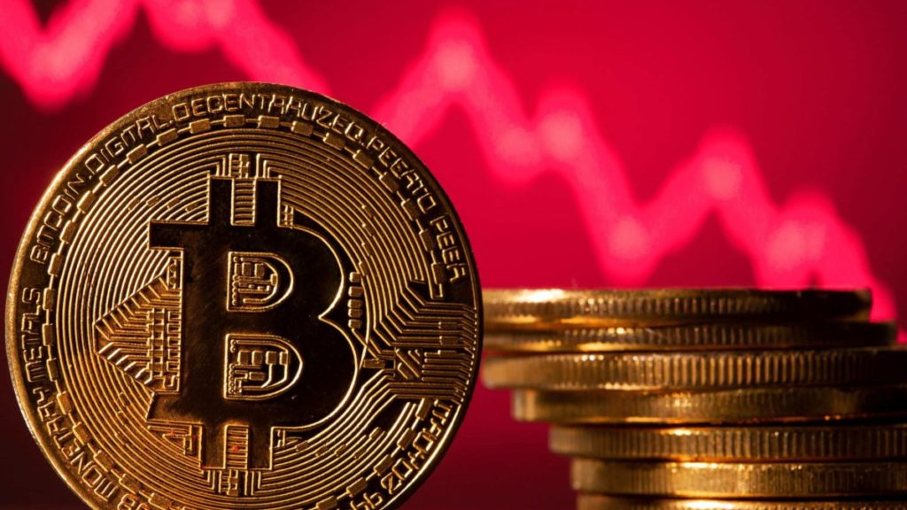 Bitcoin (BTC) Outpaces Wall Street’s Biggest Stocks, But There’s A Catch – Coingape
