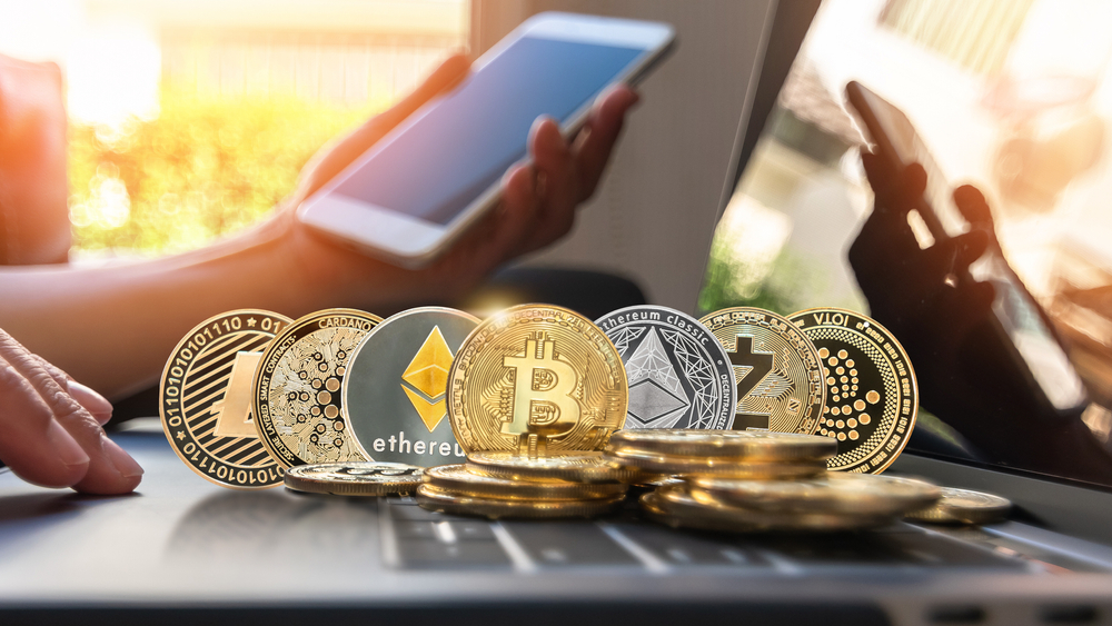 Crypto Moves — Bitcoin up, Ether down; Twitter pilots virtual currency payments | Arab News