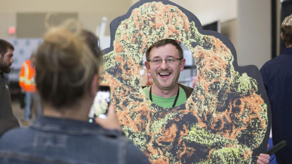 Photos: Cannabis all the buzz at Niagara Falls 420 Expo returns | StCatharinesStandard.ca