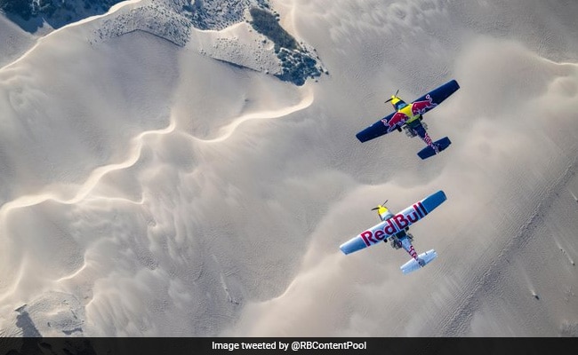 2 Pilots Practice Midair “Plane Swap”, Stunt To Take Place on April 24 – NDTV.com